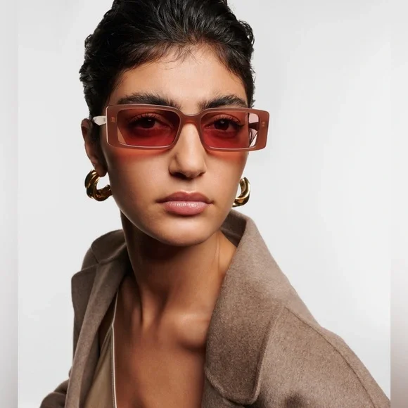 FENDI
Fendi Way rectangular sunglasses - Picture 1 of 7